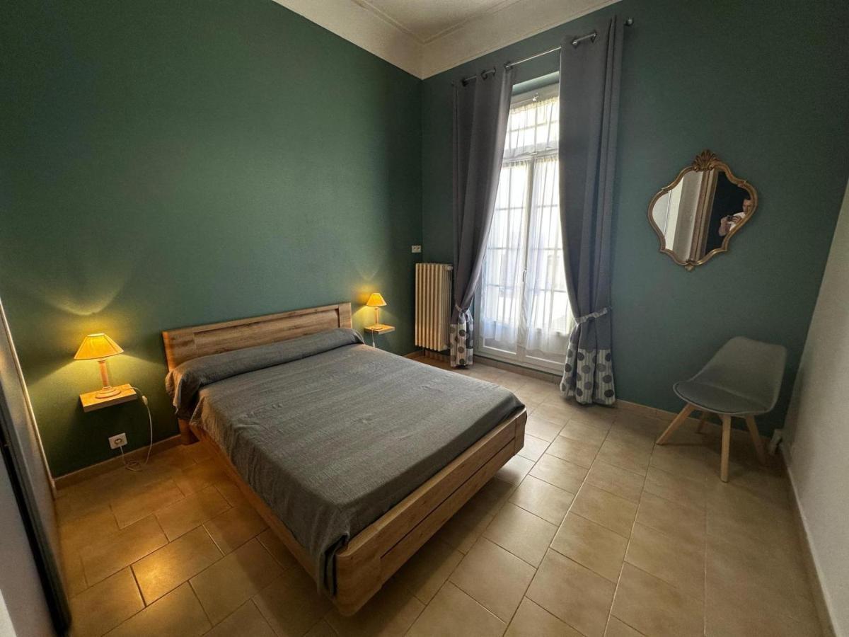 Appartement 4 A 8 Personnes, Spacieux De Standing Classe 4 Etoiles Nîmes Esterno foto