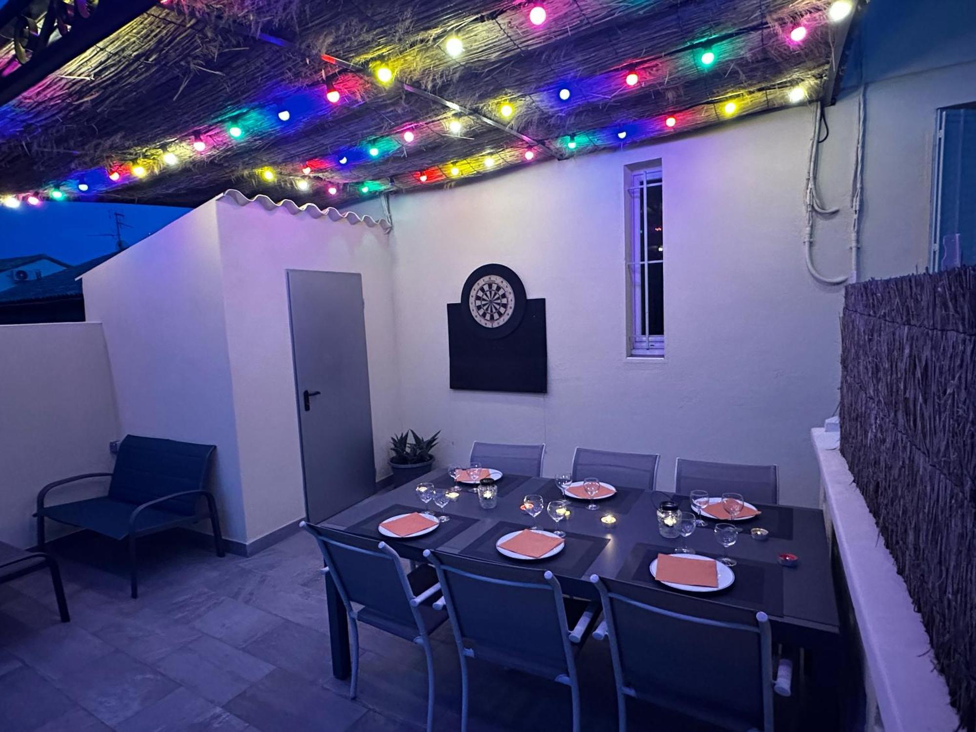 Appartement 4 A 8 Personnes, Spacieux De Standing Classe 4 Etoiles Nîmes Esterno foto